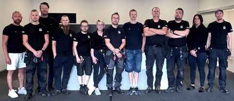 Team NV Lukkopalvelu med Marko Nordström VD ch grundare, längst ut till vänster och  Valtteri Virjonen, grundare (tredje från vänster).